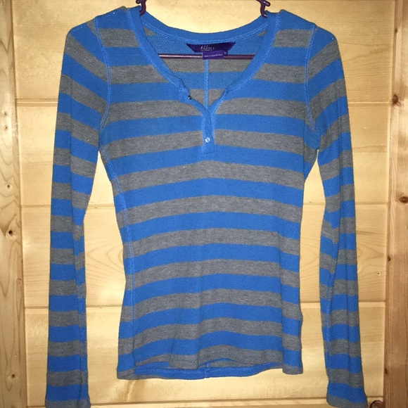 Miley Cyrus - Picture 1 of 1